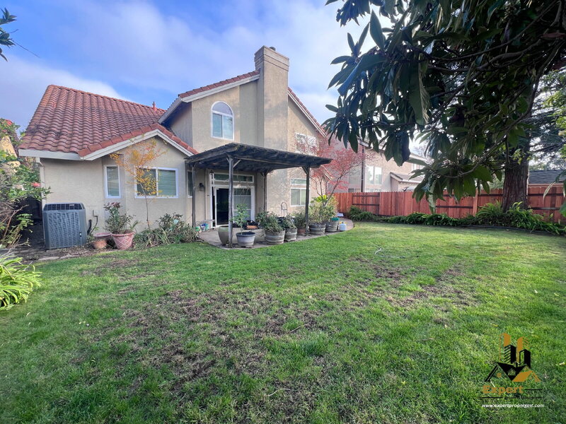 Sacramento House: 8204 Eversley Court