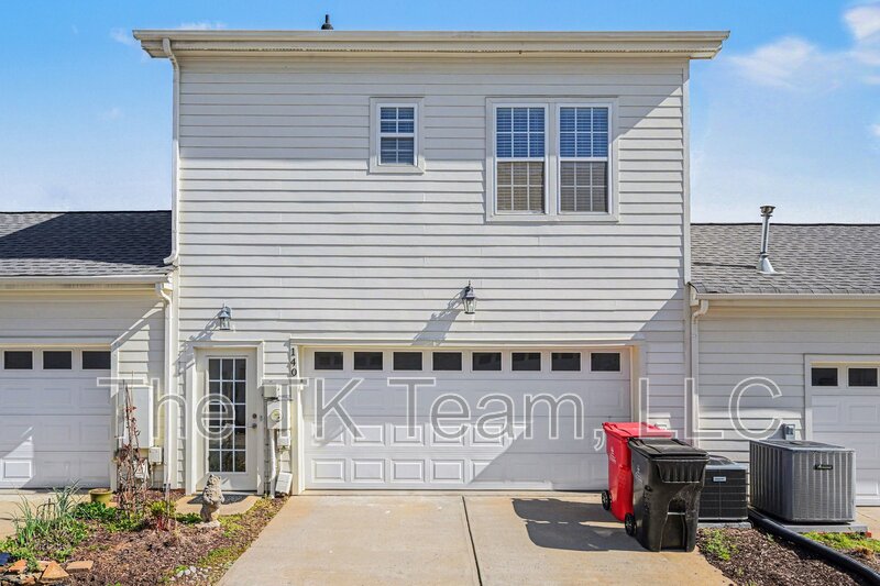 Davidson House: 140 Harper Lee Street - Unit B