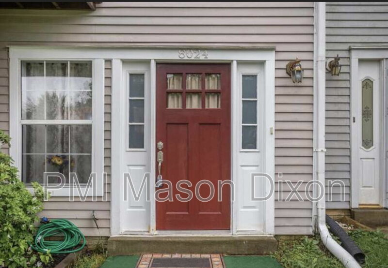 Laurel Townhome: 8024 Chapel Cove Drive