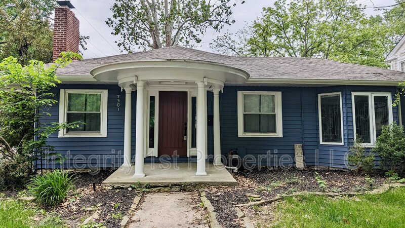 Kansas City House: 7301 Summit Street