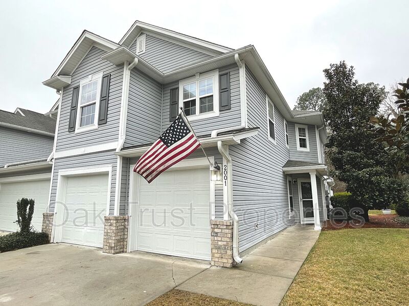 North Charleston Townhome: 5150 Trump Street