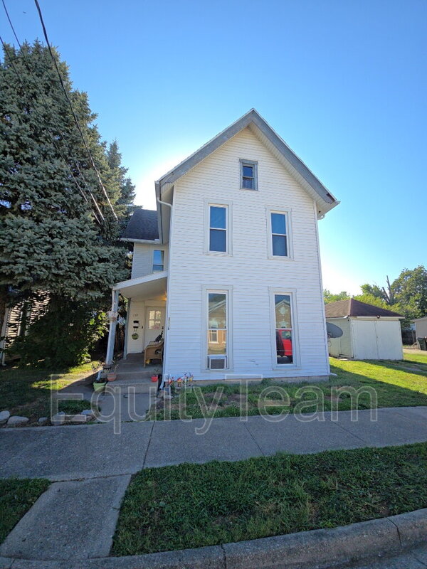 Franklin Condo: 128 North River Street