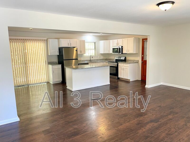 College Park House: 5435 Winstead Court