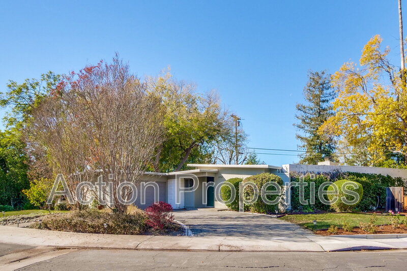 Palo Alto House: 3733 Carlson Circle