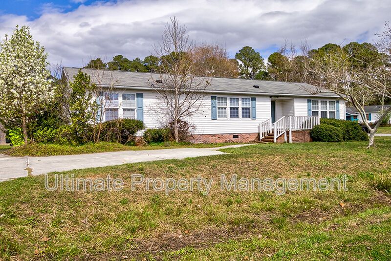 Leland House: 9390 Holbrook