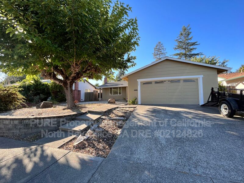 Petaluma House: 1447 Quail Drive