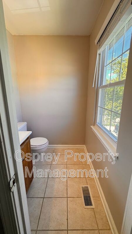 Renovated End-Unit Townhome in Virginia Beach - Photo 11