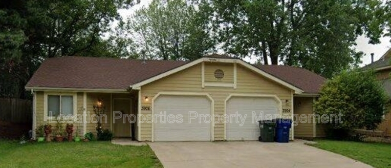 Lawrence Townhome: 3904 West 10th Place - 1