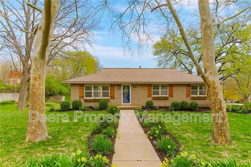 Liberty House: 1305 Craig Drive