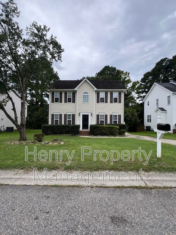 Raleigh House: 5716 Brookshadow Drive