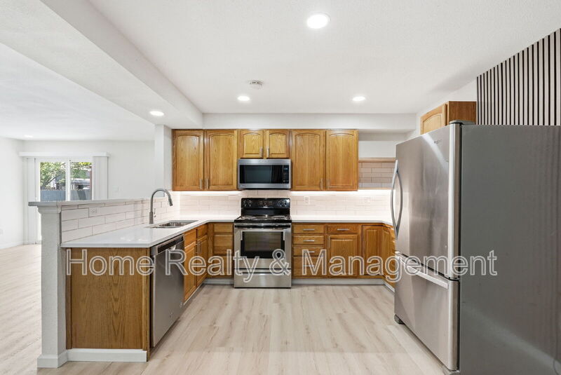 Northglenn House: 11731 Sherman Street