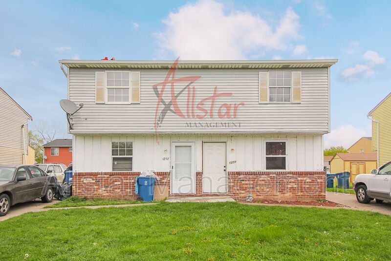 Lorain House: 1297 Fillmore Circle