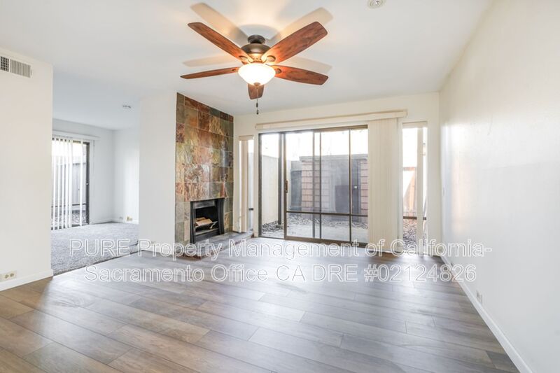 Sacramento House: 2229 Woodside Lane