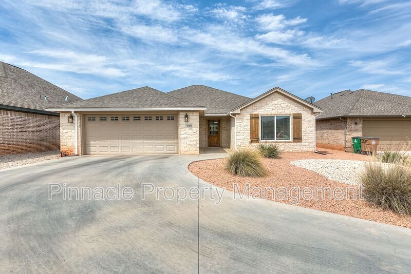 San Angelo House: 5918 Southampton Place