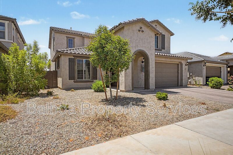 Queen Creek House: 25552 S 230th St
