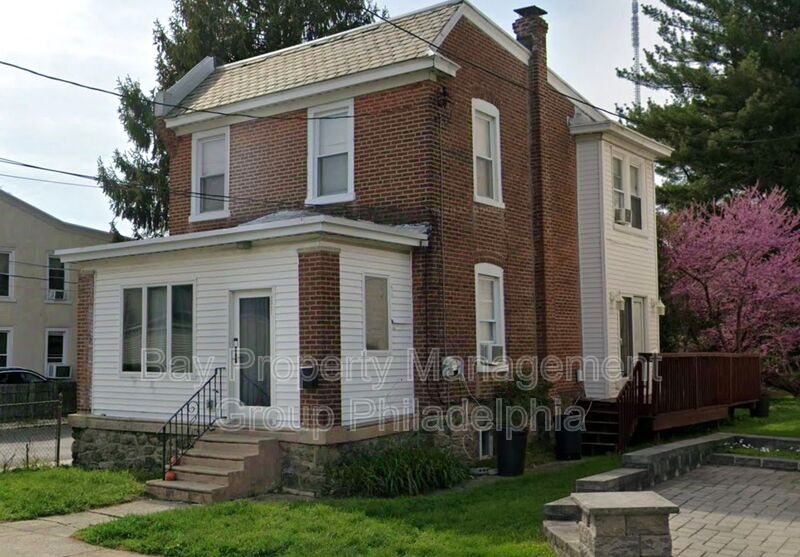 Philadelphia House: 322 Lemonte St