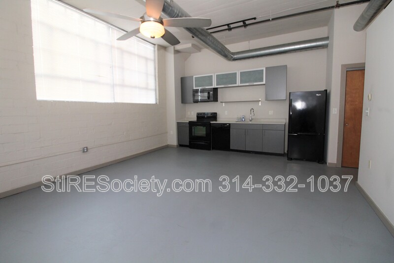 Saint Louis Apartment: 8125 Michigan Ave