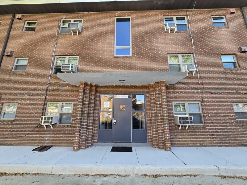 Richmond Condo: 3916 Chamberlayne Ave