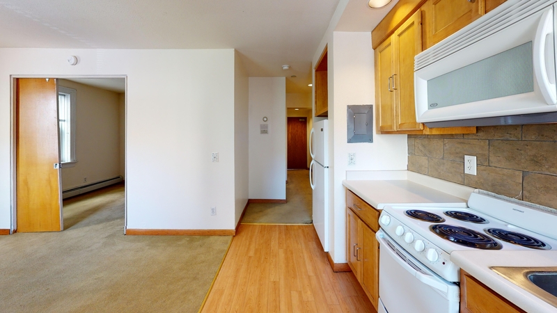 Madison Condo: 10 Langdon St - P
