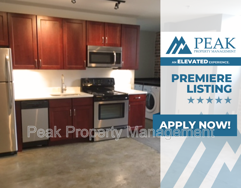 Petersburg House: 219 E Bank St