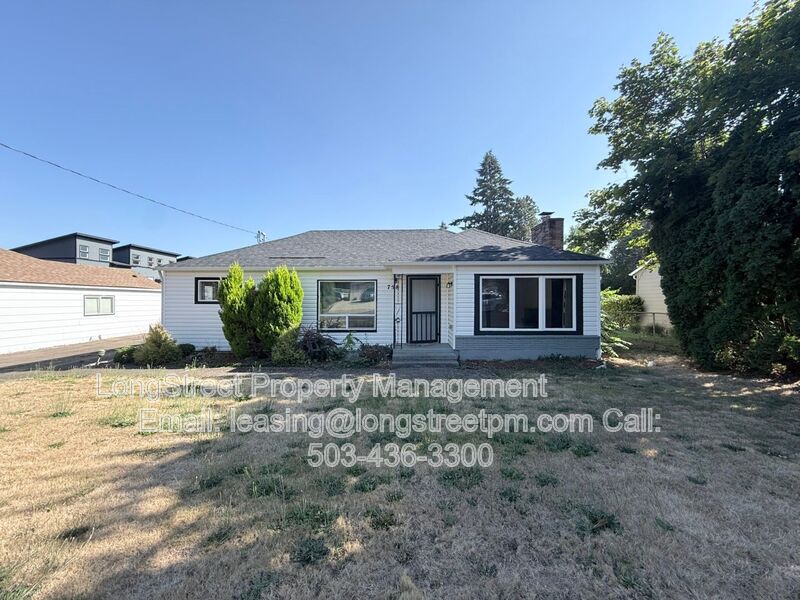 Salem Condo: 758 Browning Ave S