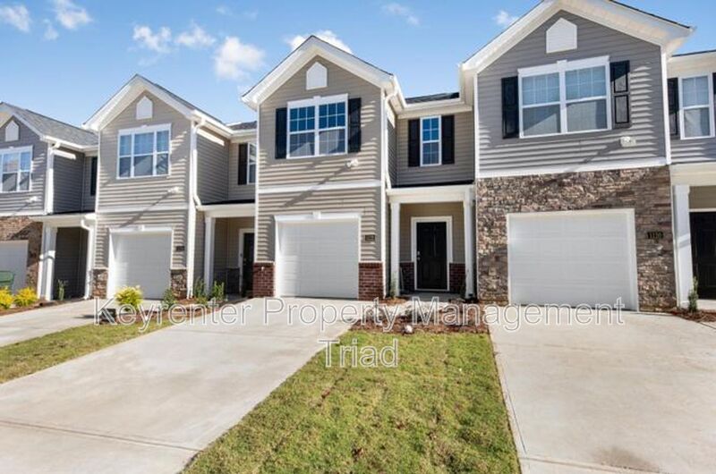Mebane Townhome: 1122 Banworth Ct