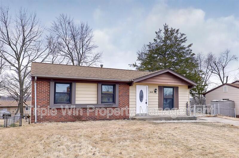 Saint Charles House: 3049 Orton St