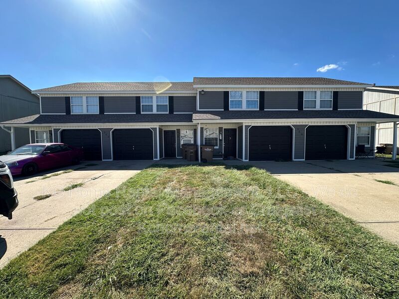 Raymore House: 506 B Skyvue Dr