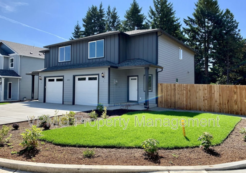 Vancouver Condo: 10703 NE 70th St