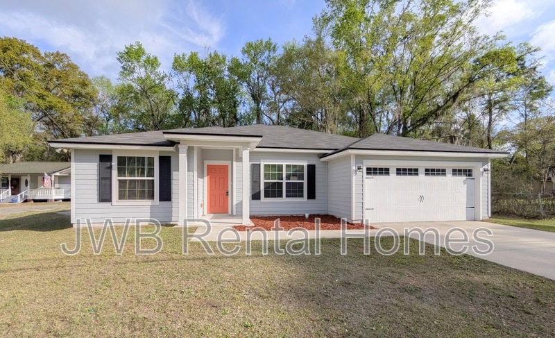 Jacksonville House: 6437 118th St