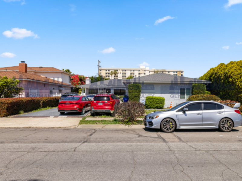 San Diego House: 5522 Dorothy Dr