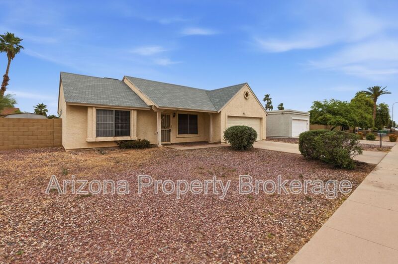Tempe House: 1352 E. Todd Dr.