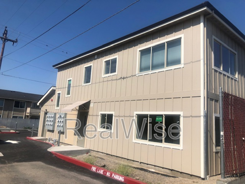 Medford Condo: 1935 Table Rock Rd