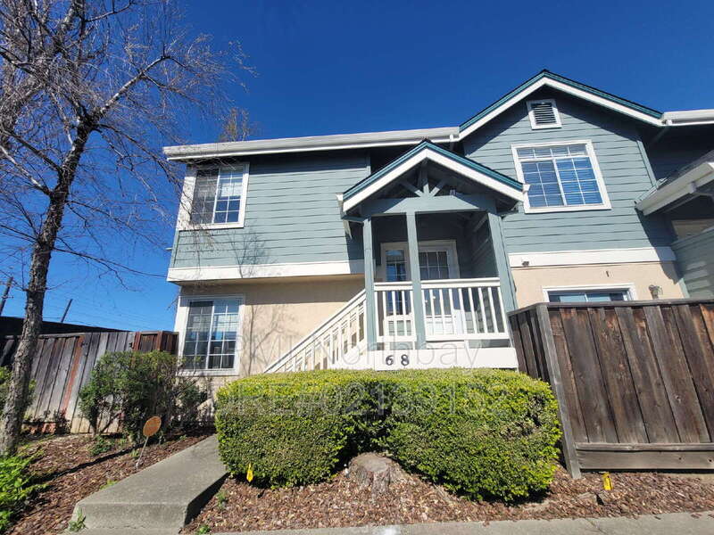 Fairfield Condo: 68 Manchester Drive