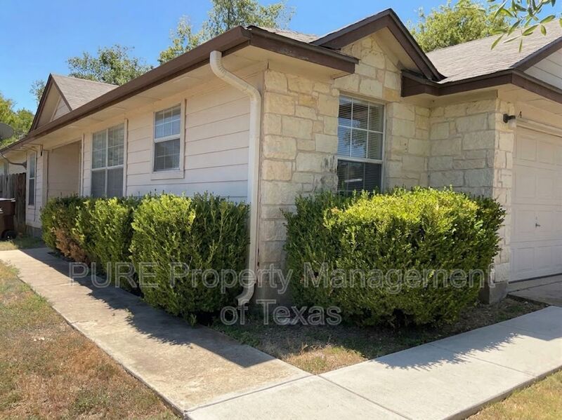 Round Rock Condo: 1001-A Christopher Ave