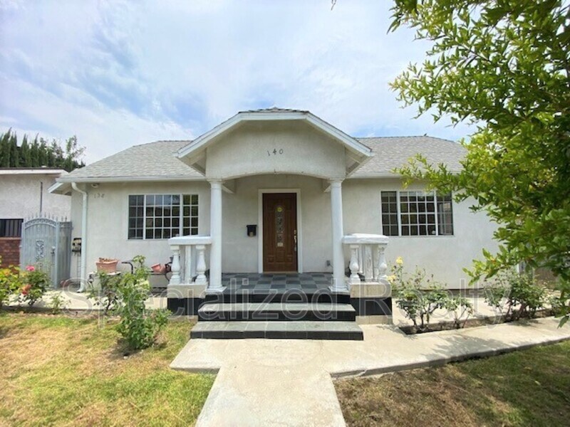 Glendale Condo: 138 South Cedar St.