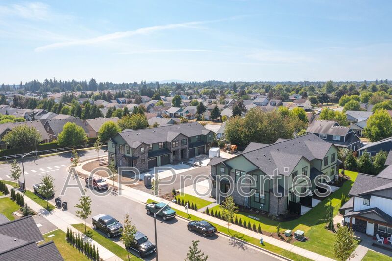 Lynden Townhome: 2201 De Jong Dr