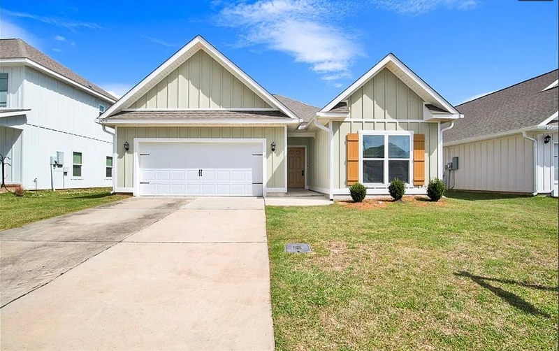 Daphne House: 24253 Alydar Loop