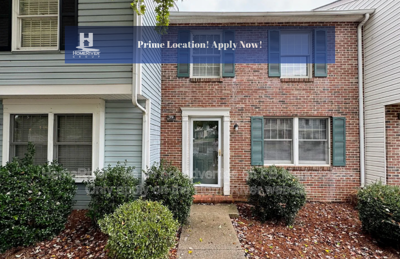Greensboro Townhome: 3703 Cotswold Ter