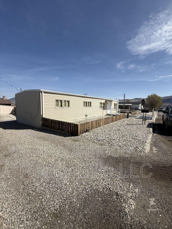 Ely House: 1235 Ave G