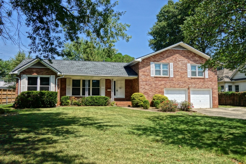 Huntsville House: 3306 Hastings Road SW