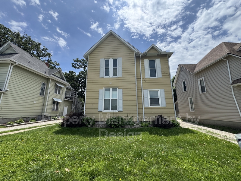 Des Moines House: 2940 Brattleboro Avenue, Unit 2