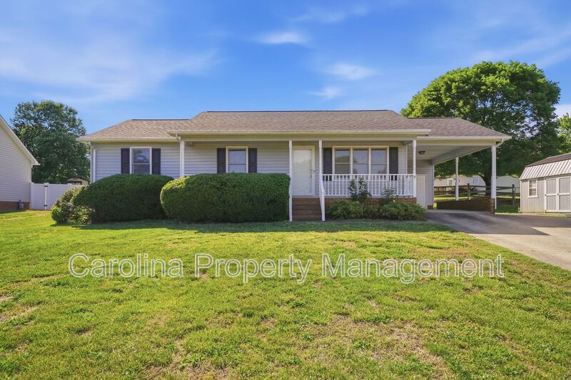 Shelby House: 1607 McFarland Dr
