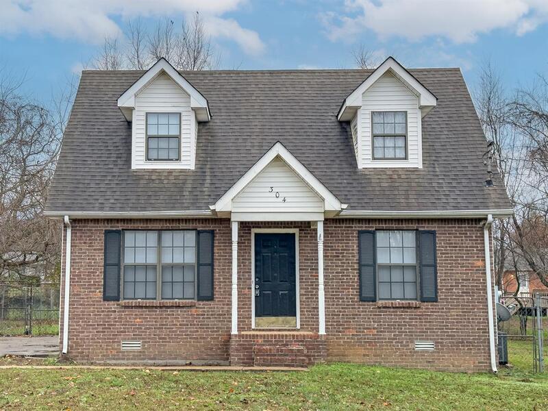 Oak Grove House: 304 Atlantic Ave