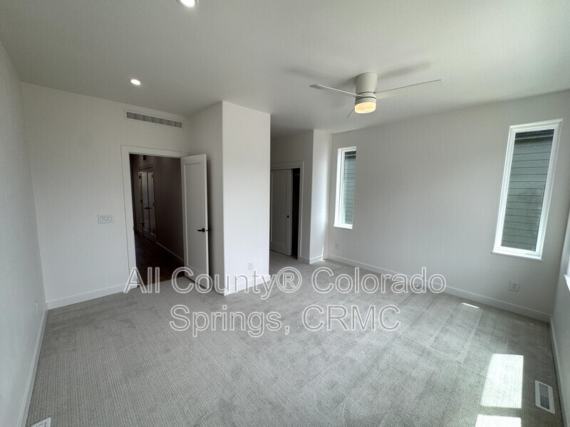 Main Rental Photo 18