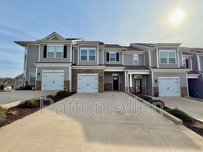 Asheville Townhome: 567 Big Sur Loop