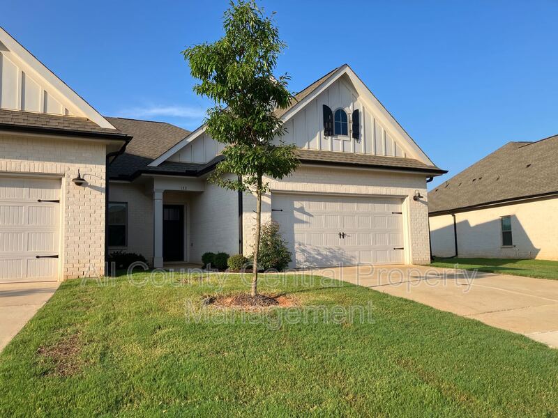 Madison House: 132 Clift Farm Drive