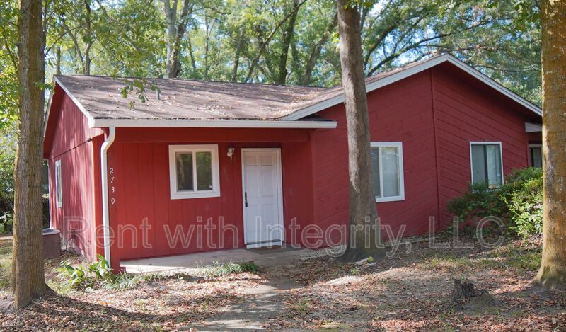 Tallahassee House: 2739 W Tharpe Street