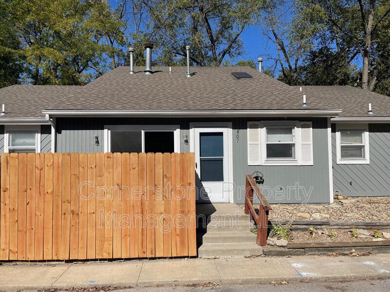 Eudora House: 807 Maple Lane