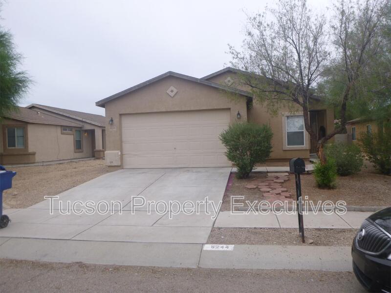 Tucson House: 5244 South Via Laguna Blanca